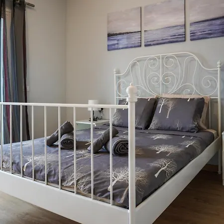 Vistas Paradise アパート