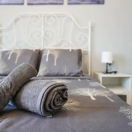 Vistas Paradise アパート *