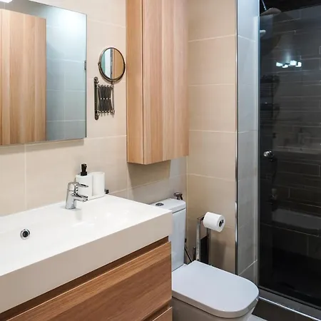 Vistas Paradise アロナ