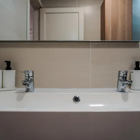 Vistas Paradise アパート *