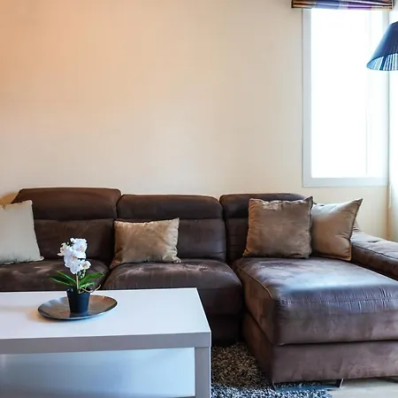 Vistas Paradise アパート アロナ